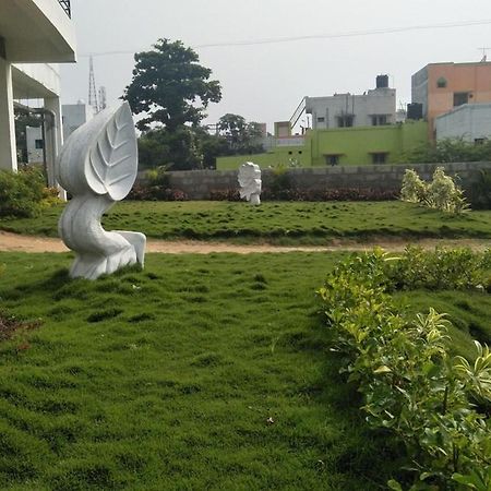 Kingsburyfiesta Hotel Vellore Bagian luar foto