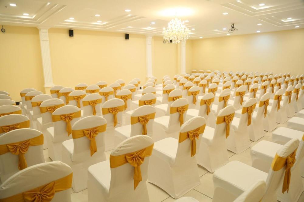 Kingsburyfiesta Hotel Vellore Bagian luar foto